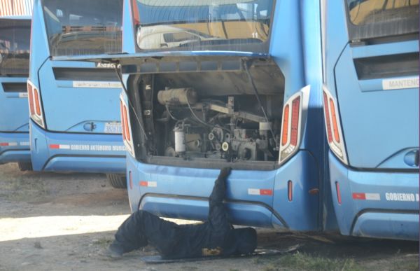 Una veintena de buses municipales volverán a circular en El Alto